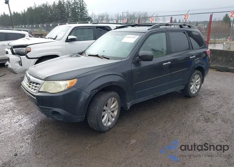 2011 Subaru Forester 2.5X Premium z USA, uszkodzony, nr VIN JF2SHBDC7BH779243